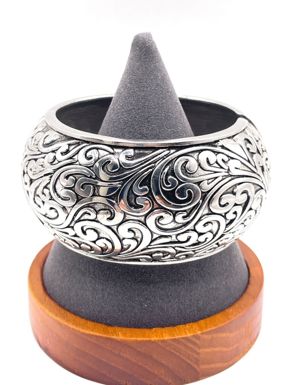 Chunky Bangle Bracelet Silver Tone Baroque Style Repousse Wide 7"